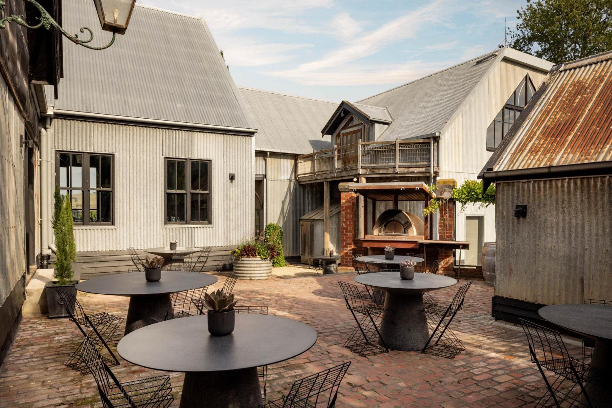 Cleveland Estate Hotel Lance Field Buitenkant foto
